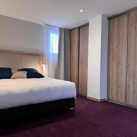 Brit Hotel De Grignan Vichy-2